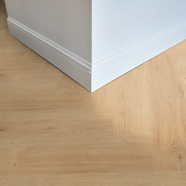FLOOR24 Laminat Eiche Fischgrät Chambord 643x131x8 mm
