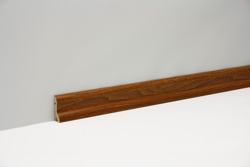 FUXX Leiste Moccaeiche foliert 2400x40x20