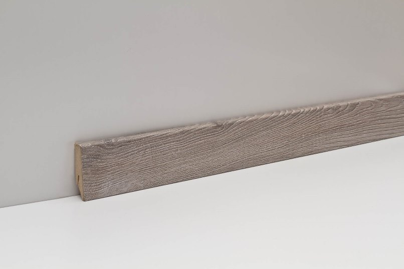 CLIP Leiste W52 foliert 2400x58x19