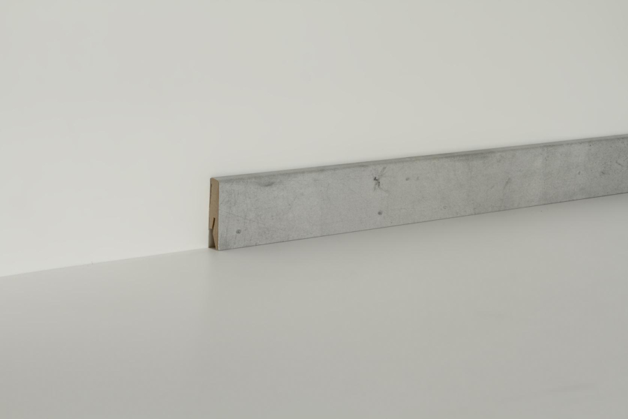 CLIP Leiste Old Manor foliert 2400x58x19