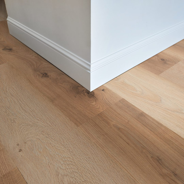 FLOOR24 Laminat Landhausdiele 4V 832-4 Eiche natur mix 8 mm